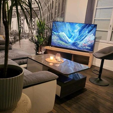 T2 Cosy Autonome H24 Parking Prive Attenant Tv 165Cm Netflix Wi-Fi Au Rez-De-Chaussee Alençon Buitenkant foto